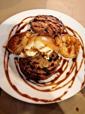  at El Manglar in Oviedo