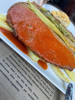  at El Manglar in Oviedo