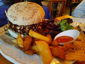 Hamburguesa👌👌 at El Manglar in Oviedo