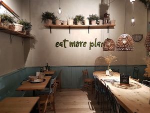 interior, eat more plants on wall at Le Pain Quotidien in Knokke-heist