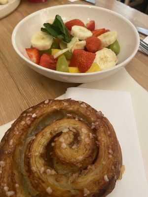 Cinnamon swirl and fresh fruit  at Le Pain Quotidien in Mons