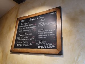 Vegan salade at Le Pain Quotidien in Namur