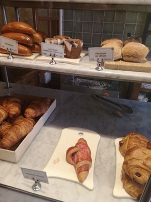 Vegan cake and croissant at Le Pain Quotidien in Namur