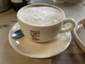 Cappuccino lait d’avoine 🌱  at Le Pain Quotidien in Wemmel