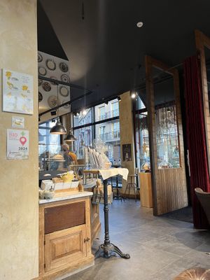 Intérieur   at Le Pain Quotidien in Wemmel