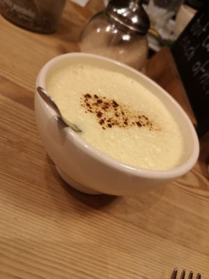 Kurkuma latte vegan at Le Pain Quotidien in Leuven