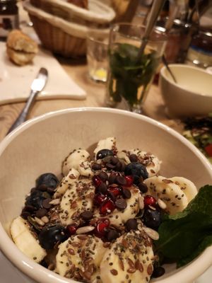 Porridge vegan at Le Pain Quotidien in Leuven