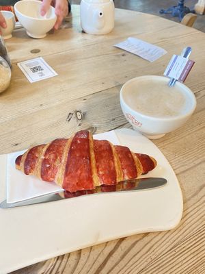 Hibiscus croissant + oat milk latte  at Le Pain Quotidien - Kievitplein in Antwerpen