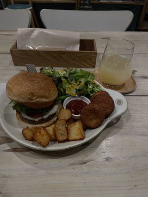   at Fluunt KOFU in Kofu