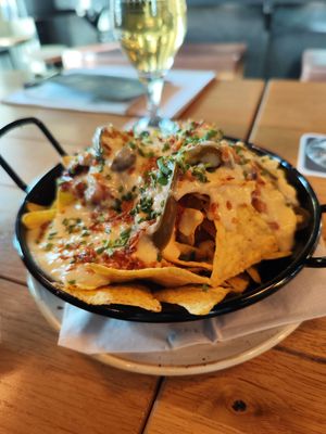Nachos mit Chili sin Carne und "Käsesauce". at Dolden Mädl in Binz