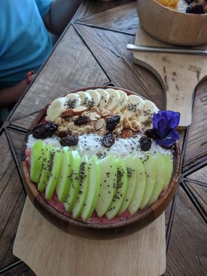 Wonder Pink Smoothie Bowl at Coco Mango in Koh Chang