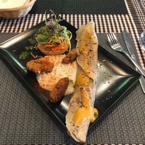 Gourmet Crêpe: Falafel with tzatziki yoghurt and papaya creme - incredible! at Biocreperia RiscoCaido in Gran Canaria