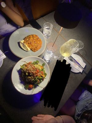 the Chilli Con Carne & the Sweet Potato and Red Bean Bowl  at Naar RestoBar in St Julians