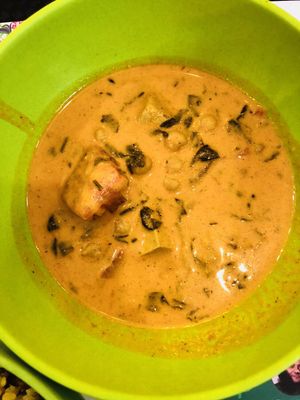 Delicious chickpea/tofu curry with coconut milk at Jagannath - Prospect Mira in Moscow