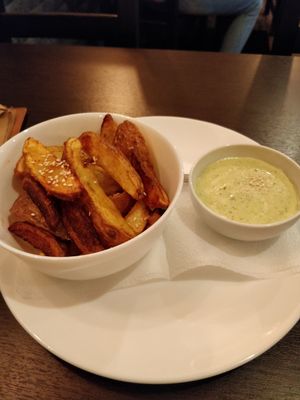 Idaho potatoes at Ugol in Moscow