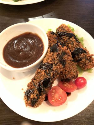 tofu nori rolls at Ugol in Moscow