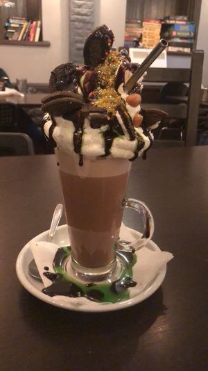 Mint Oreo drink at Ugol in Moscow