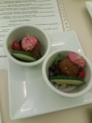 Little welcome tapas at Yerbabuena - Hileras in Madrid