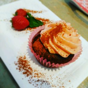 pink cake at Graze in Antibes