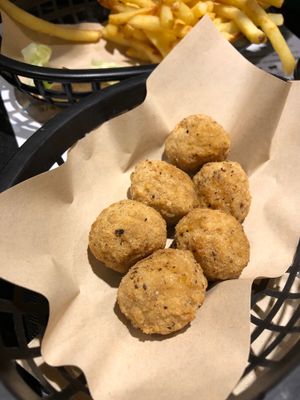 Popcorn chicken  at Earth Restaurant & Takeaway in Petersfield