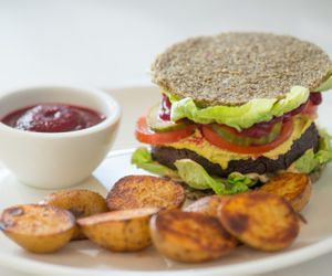 gluten free option for the burger  at Plant Cafe in Hamala