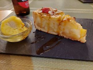 Apple pie with mango sorbet at Sa Cova in Mallorca