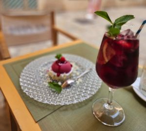 Strawbarry Cheescake and Sangría  at Sa Cova in Mallorca