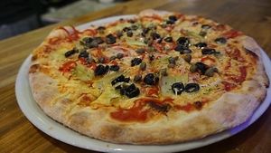 PIZZAGOURMET #VEGANCHEES at Sa Cova in Mallorca