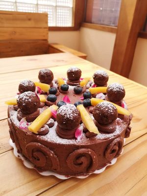 Amazing vegan cakes at Lupito Cocina Vegana in La Paz