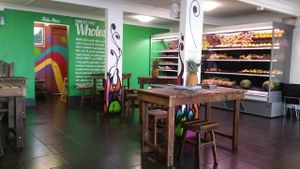 seating & fruit + veg at Charlie's Raw Squeeze - Clontarf in Moreton Bay Region