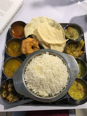 South Indian Thali - vegan (without dessert) at Saravanaa Bhavan in Paris