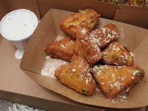 Mac and cheese bite at Word of Mouth - Food Truck in Los Angeles
