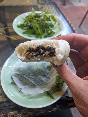 Bánh Bao, 25 000 VND / 0.95 EUR at An Lac Chay - Tay Ho District in Hanoi