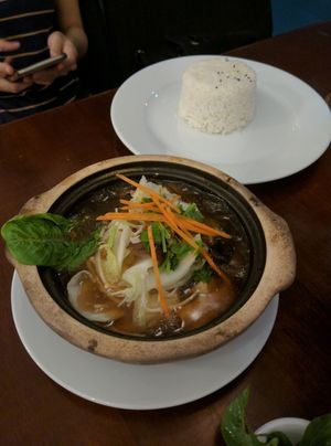 R11: Claypot Tofu Rice - RM8.90
Saucy and fresh with mushrooms and vegetables. at Xiang Yun Vegetarian in Tanjung Tokong