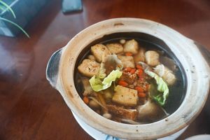 Bah Kut Teh (mushroom rice with soup) RM12.9

 at Xiang Yun Vegetarian in Tanjung Tokong