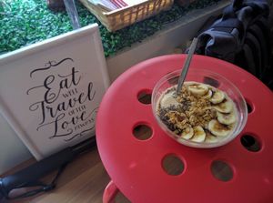 Nangka Nana Smoothie Bowl - RM14 (extra RM2 for almond milk alternative to yoghurt)
Banana, Jackfruit and Almond Milk smoothie, topped with Chia Seed, Granola and Gula Melaka. Pretty good and creamy. Portion is ok. at Shia's Homemade Granola in Penang