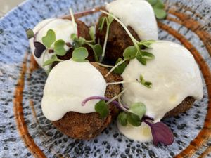 Croquetas de alcachofas at Quinoa Arago Vegetaria in Barcelona