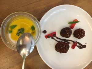 Menú del día dessert at Quinoa Arago Vegetaria in Barcelona