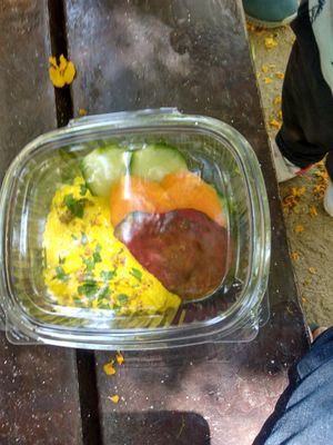 Hummus and veggies at Quinoa Arago Vegetaria in Barcelona