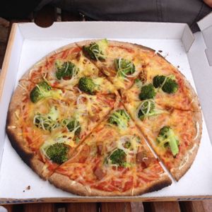 brocoli at Pizzeria Altabix in Elche