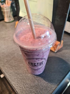 Berry bomb at Arctic Cafe in Val-disere