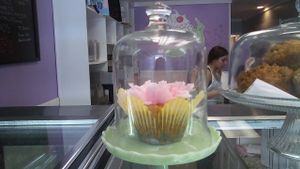 "Pick of the Day"  at Mo'Pweeze Bakery in Denville