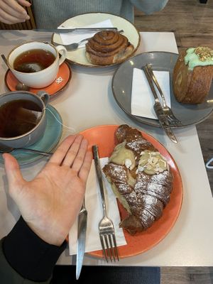 Croissant alle mandorle ( mio ragazzo ha una mano molto grande, la foto non rende ma è enorme! 😂)   at Arapina in South East London