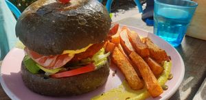 Breakfast bennie at The Cardamom Pod in Broadbeach