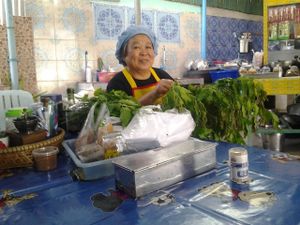 Nice rice or noodle recipe.
 great,healthy and cheap food at Ban Khrua Jai in Trat