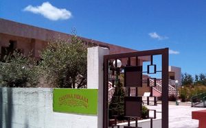 Outside entrance at Cantina Indiana in Lisbon