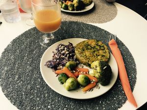 Vegan burger with cooked veg  at Ekvilibro in Sintra