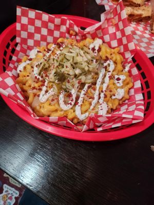 Loaded pickle mac at The Hearty Hooligan in Hamilton