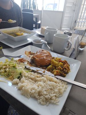 Menu del dia, muy bien sazón at Om Shanti in Bogota