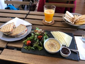 mixed plate and toast. at A Mulata in Aveiro